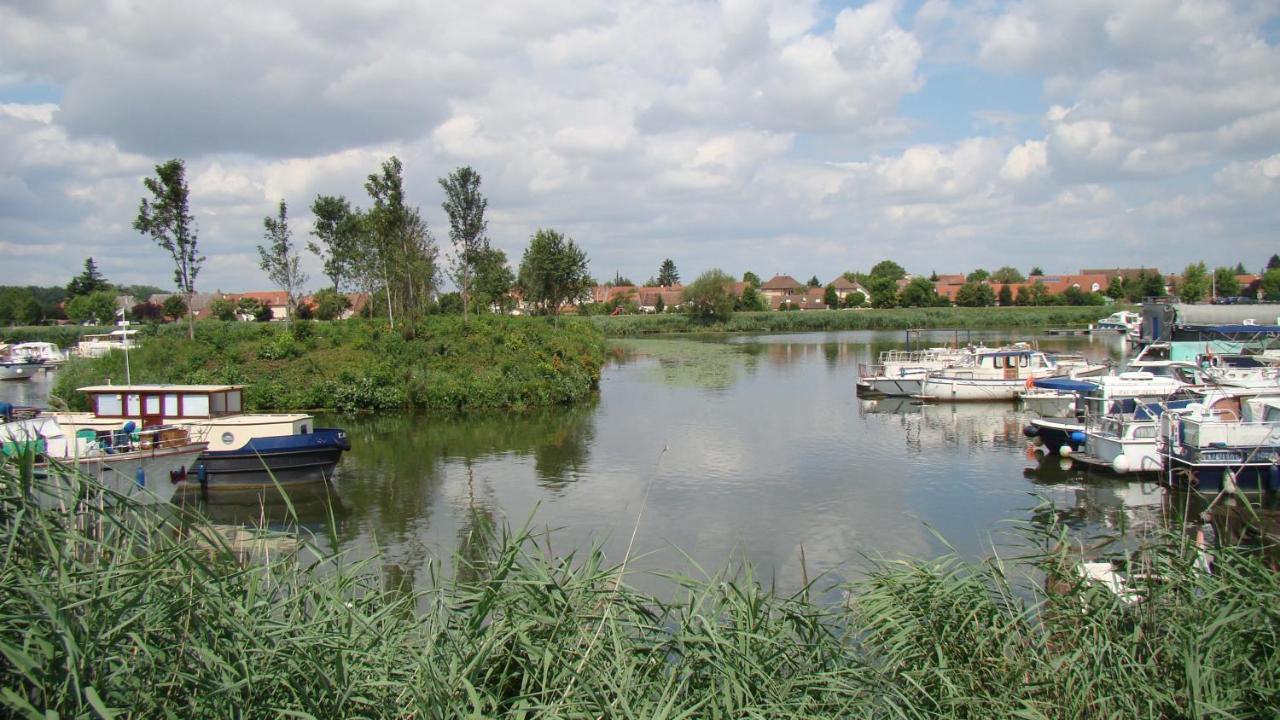 La Grange De Felicie Bed & Breakfast Charrey-sur-Saone Bagian luar foto